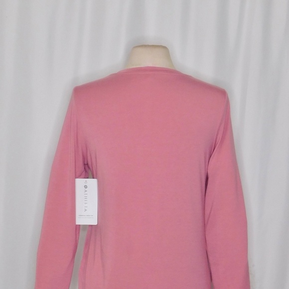 NWT! ATHLETA Essential V Neck Long Sleeve Top Shirt Tee T-Shirt Rose Pink Medium - Picture 10 of 16